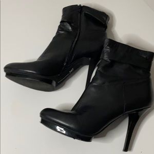 Ladies stiletto Ankle Boots Size 8
